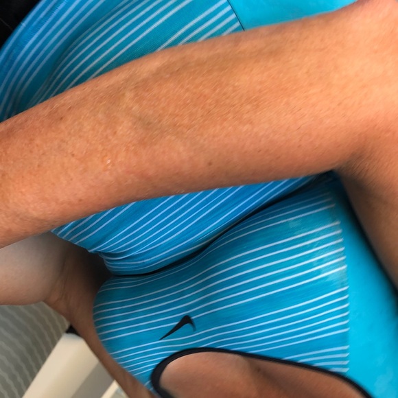 A Nike swim suit - Picture 2 of 8